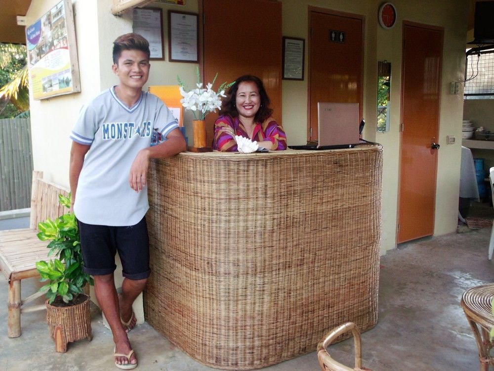 Las Residencias Bed And Breakfast Puerto Princesa Екстериор снимка