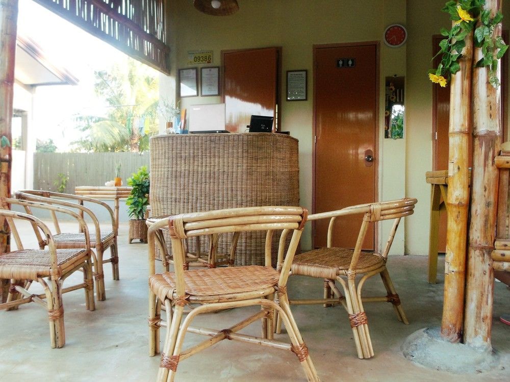 Las Residencias Bed And Breakfast Puerto Princesa Екстериор снимка